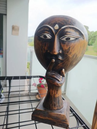 Figura Decorativa Madera Rara