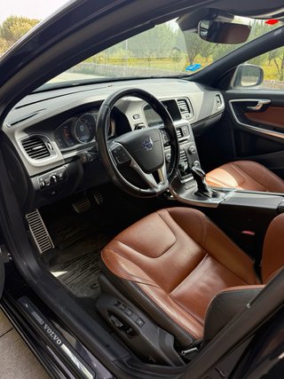 Volvo V60 2015