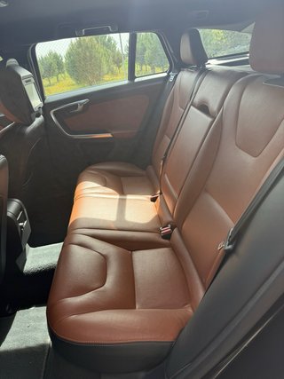 Volvo V60 2015