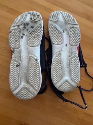 Sandali Off-White unisex neri e bianchi