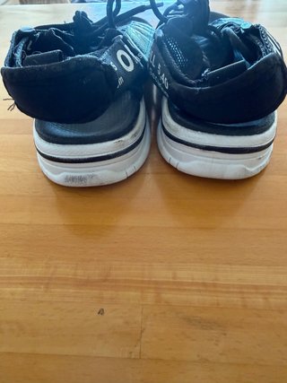 Sandali Off-White unisex neri e bianchi