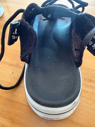 Sandali Off-White unisex neri e bianchi