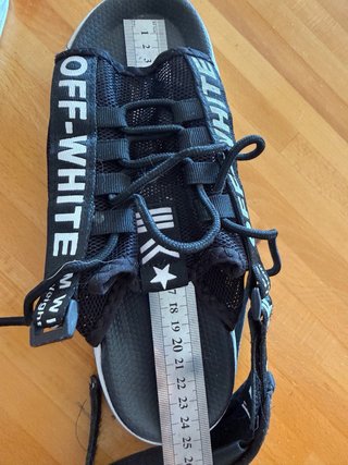 Sandali Off-White unisex neri e bianchi