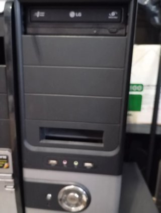 Lote 7 Ordenadores, pantalla TPV y regalo HD