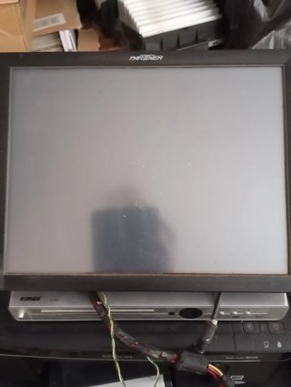 Lote 7 Ordenadores, pantalla TPV y regalo HD