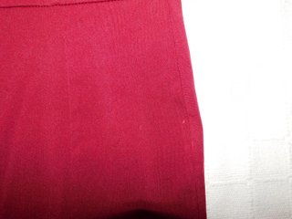 Vestido rojo ajustado escote Bardot