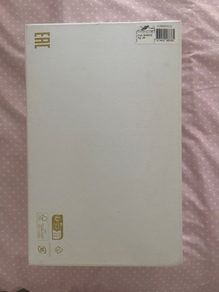 Bambas Guess Blancas y Doradas original 2025/2026