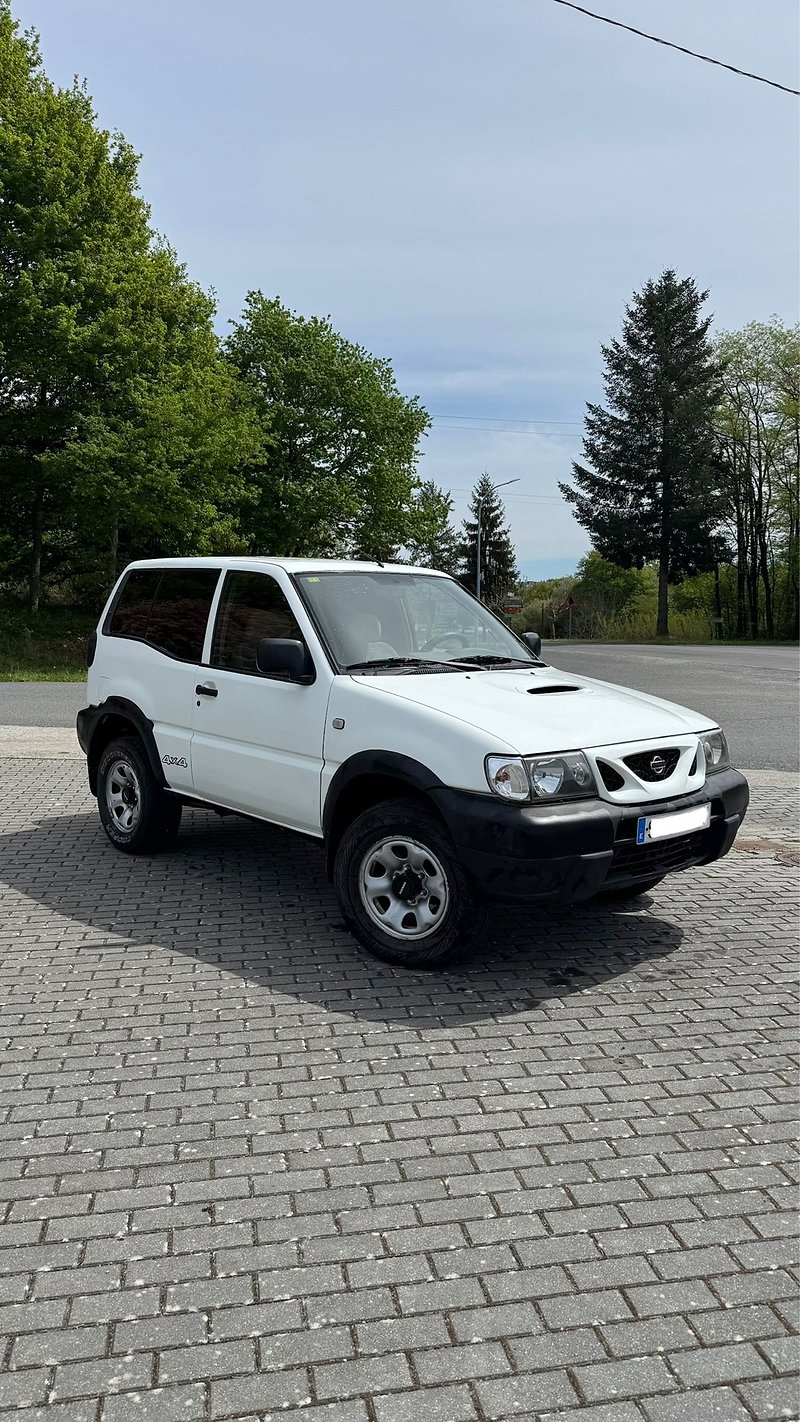 Nissan Terrano II 125cv - foto 1