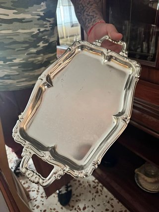 Tengo varias cosas antiguas, muebles,lámparas etc