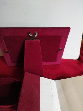 Cornice antica in argento laminato