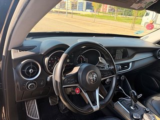 Alfa Romeo Stelvio 2017
