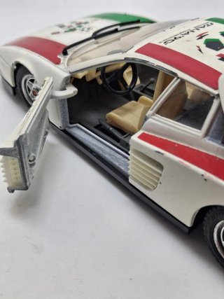 Ferrari Testarossa Italia '90 Bburago scala 1:24.