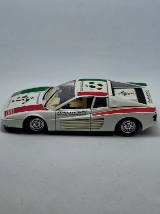 Ferrari Testarossa Italia '90 Bburago scala 1:24.
