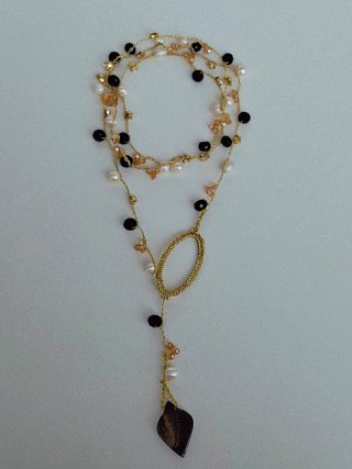 Collana choker uncinetto perle e pietre dorata