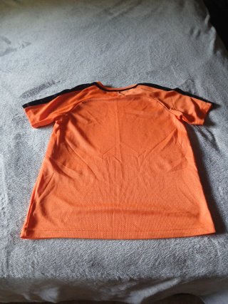 Camiseta deportiva Nike naranja niño talla M