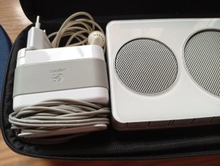Base Carga y Altavoces Logitech para iPhone y iPod