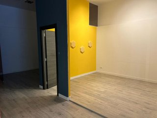 Local comercial en alquiler en Ensanche en Pamplona