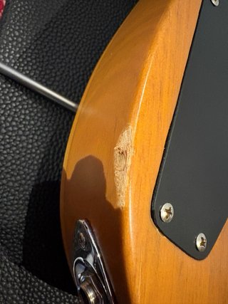 Guitarra Eléctrica ESP LTD M-1000SE
