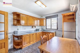 Chalet en venta en Ogíjares