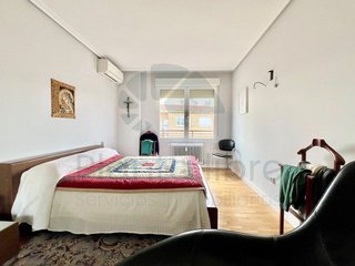 Ático en venta en Universidad - Los Lirios en Logroño