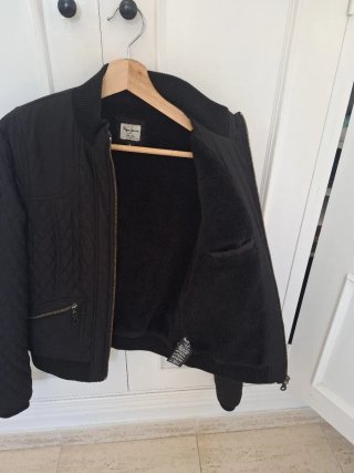Chaqueta Pepe Jeans Negra