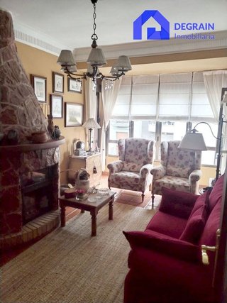 Piso en venta en La Villa - Bazuelo en Mieres