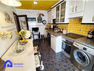 Piso en venta en La Villa - Bazuelo en Mieres