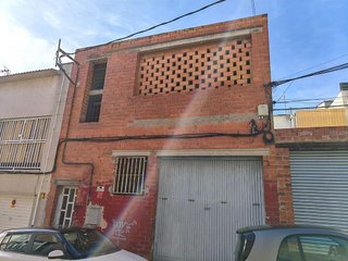 Solar en venta en Les Arenes - La Grípia  Can Montllor en Terrassa