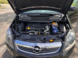 Opel Zafira 2011