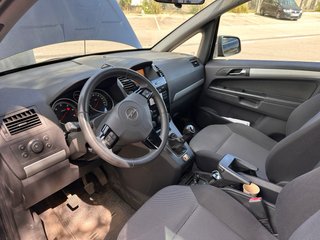 Opel Zafira 2011