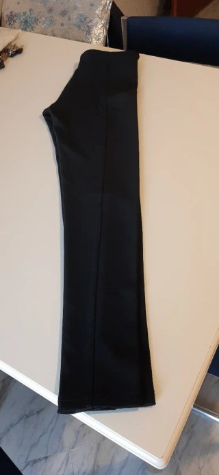 Pantaloni neri eleganti