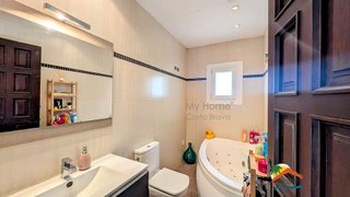 Chalet en venta en Roca Grossa - Serra Brava en Lloret de Mar