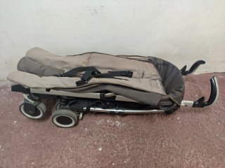 SILLA DE PASEO DE ALTA CALIDAD EN PERFECTO ESTADO