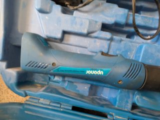 3 maquinas , makita, Dewalt y uponor de prensar