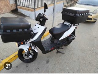 Moto Kymco Agility Carry 125cc Automática