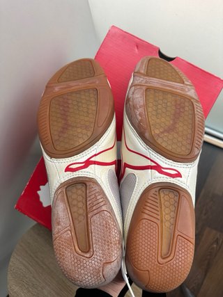 Zapatillas Puma Talla 44 Roja y Blanca