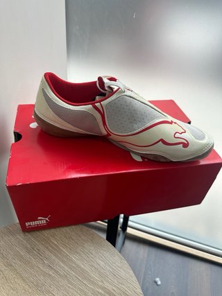 Zapatillas Puma Talla 44 Roja y Blanca