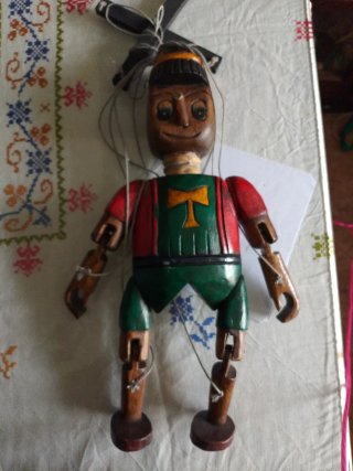 Marioneta antigua de madera estilo Pinocho oferta