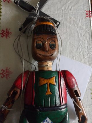 Marioneta antigua de madera estilo Pinocho oferta