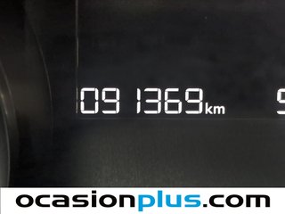 Peugeot 2008 BlueHDi 100 Signature 73 kW (100 CV)