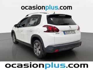 Peugeot 2008 BlueHDi 100 Signature 73 kW (100 CV)