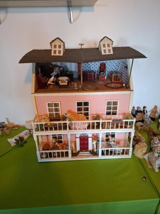 Casa delle bambole vintage