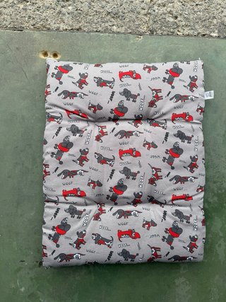 Cama para perro 80x60 cm diseño yoga