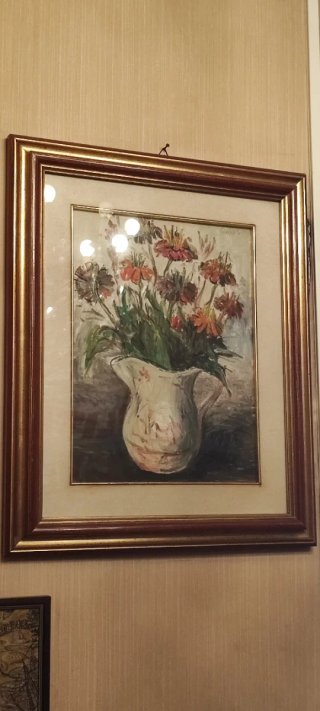 Cornici con quadri 10 euro a pezzo.