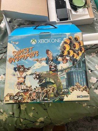 Caja Xbox One Sunset Overdrive