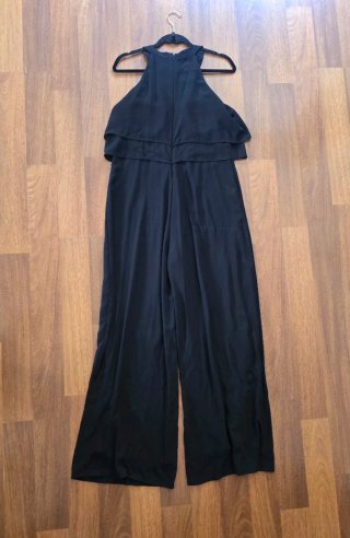 Mono negro con pedrería