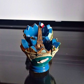 Huevo París Colección - Torre Eiffel Interior