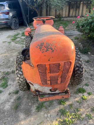 TRACTOR HOLDER A12 para restaurar