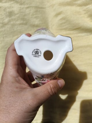 Figura de porcelana Fenton floral