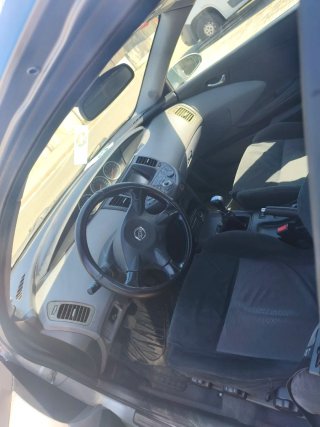 Nissan Primera 2002